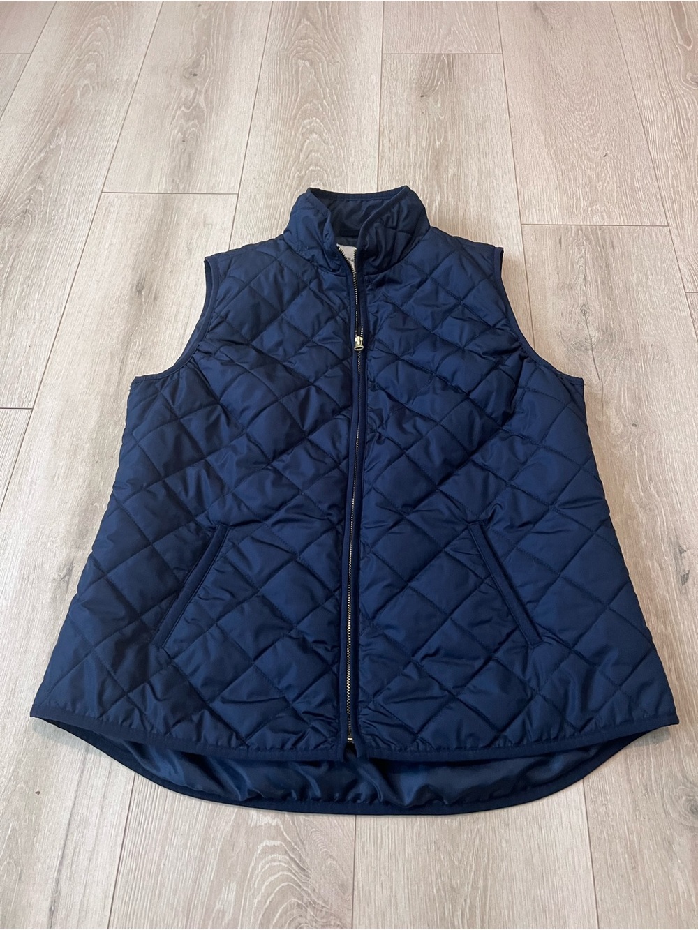Old Navy Quilted Puffer Vest in Navy Blue